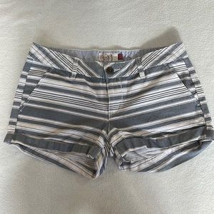 Cute Blue/Gray Striped Shorts Size 7
